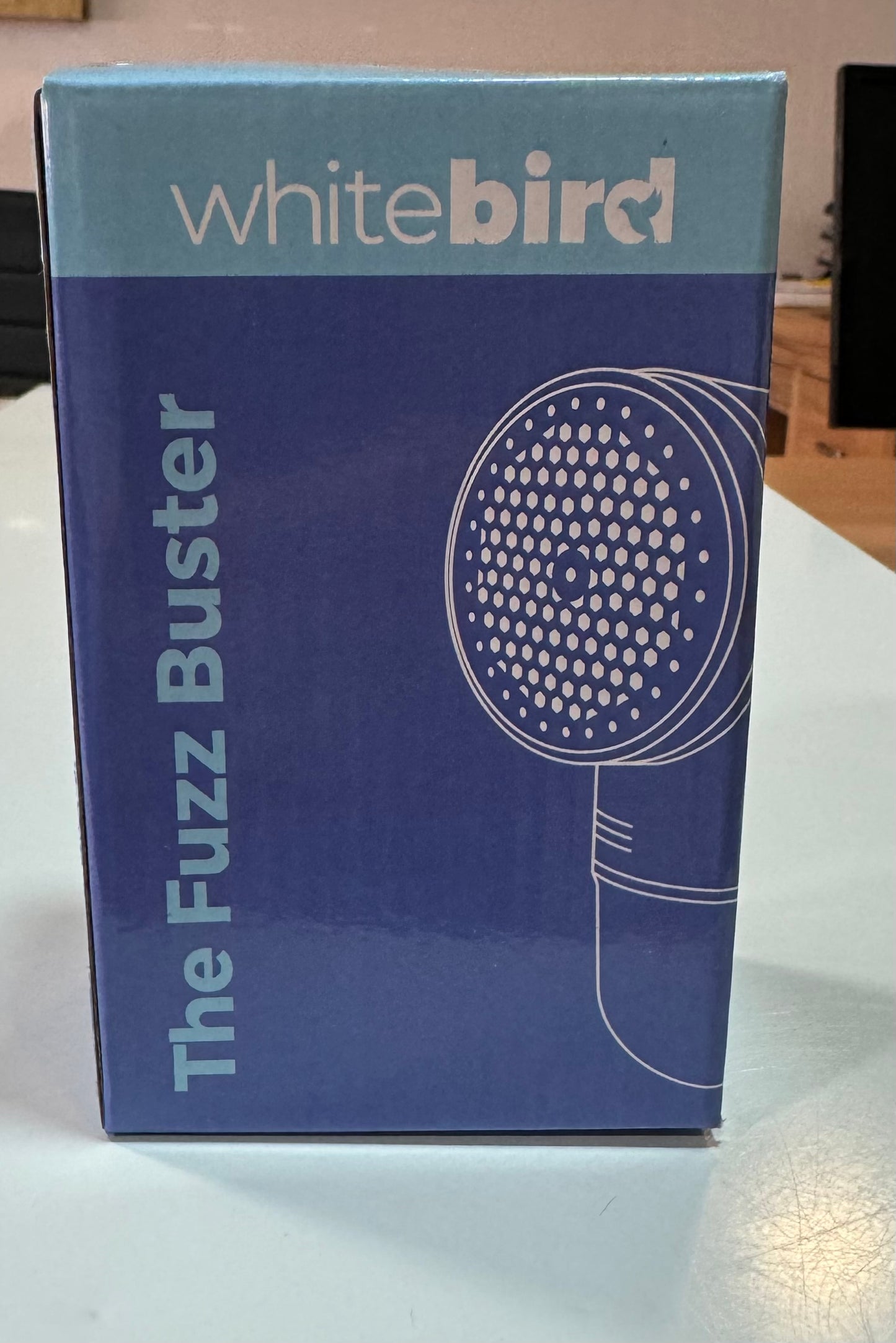 The Fuzz Buster by White Bird – Rechargeable Electric Lint Remover